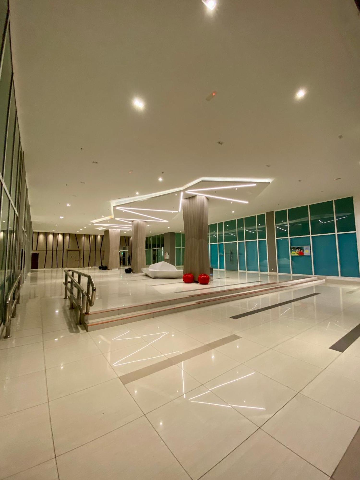 Infinite Pool! Room In Kuala Lumpur Extérieur photo