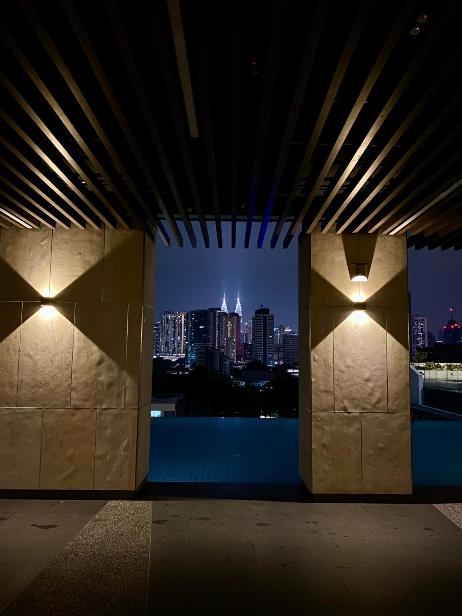 Infinite Pool! Room In Kuala Lumpur Extérieur photo